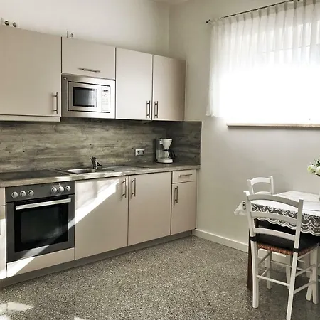 Haus Sonnenschein アパート